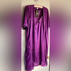 🆕 S. CHRLSTINA Collection New York matching teddy and robe set